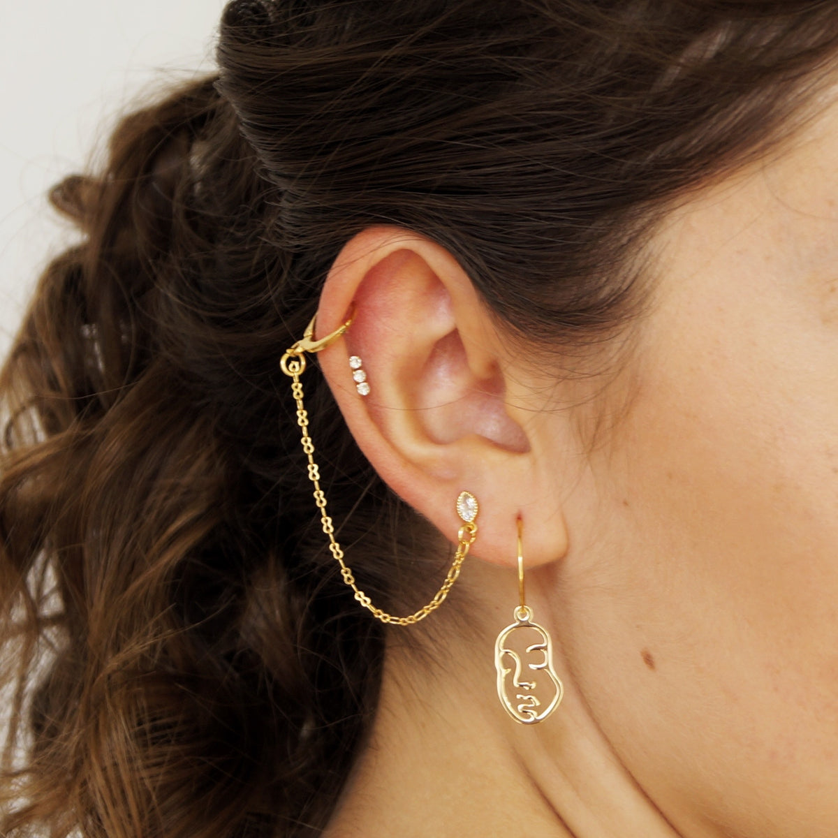 Arete palito oro 10k
