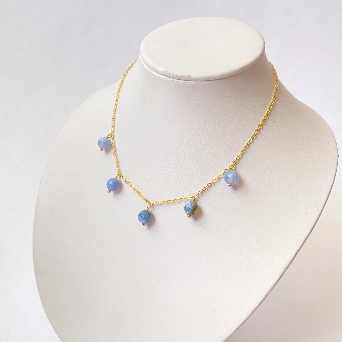 Collar mar azul